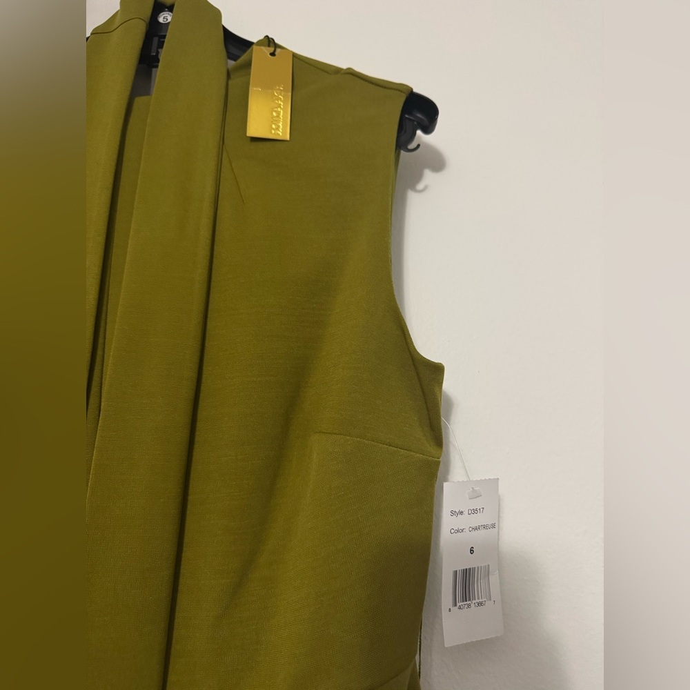 Alexia Admor - Chartreuse Dress - Picture 4 of 4